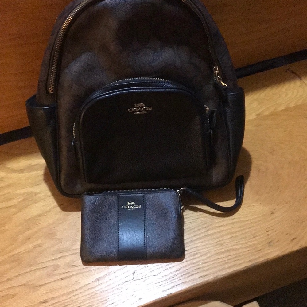 Coach Black and Brown Backpack Sleek Leather Design